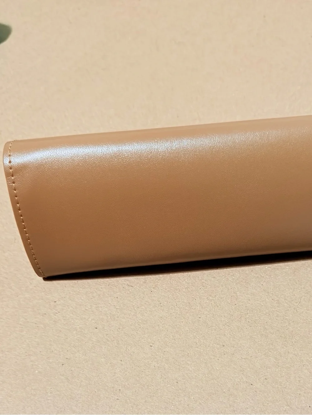 Burberry tan leather